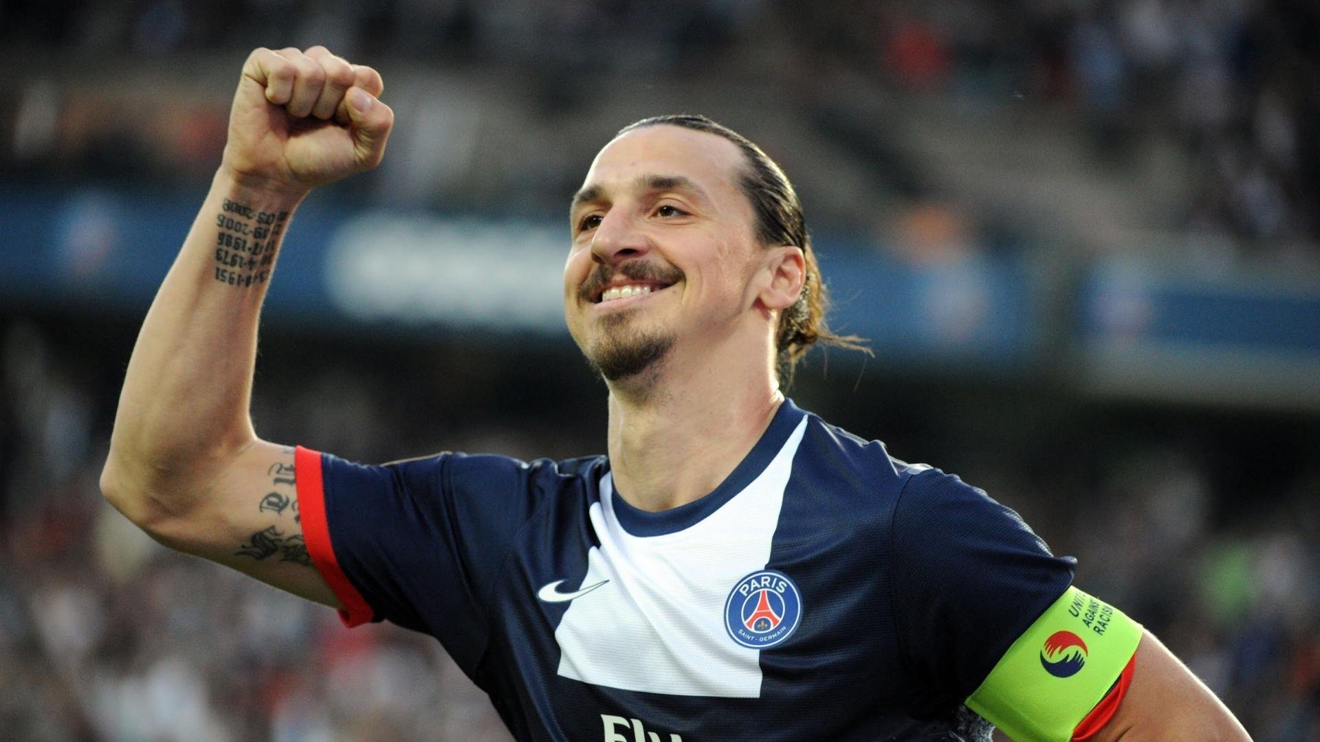 明尼联全取三分，继续保持领先优势，明尼路是那个球队